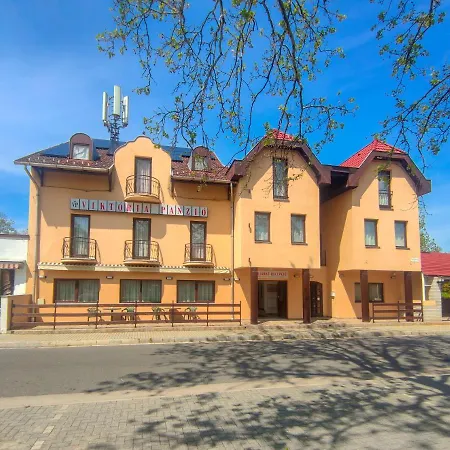 Viktória Panzió * Zamárdi