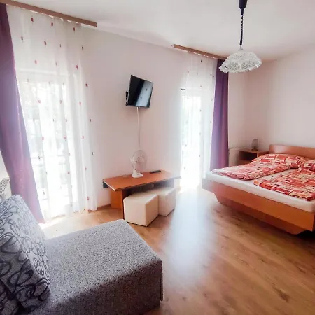 Viktoria Panzio Gasthuis Zamárdi