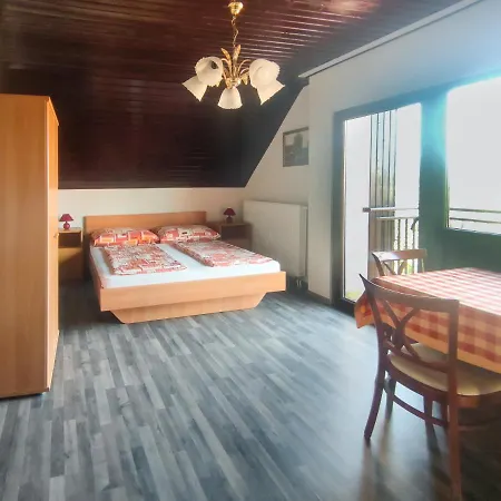 Viktoria Panzio 3* Zamárdi