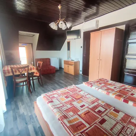 Gæstehus Viktoria Panzio Zamárdi