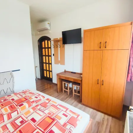 Viktoria Panzio Gasthuis 3*