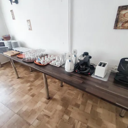 Viktoria Panzio Gæstehus 3*