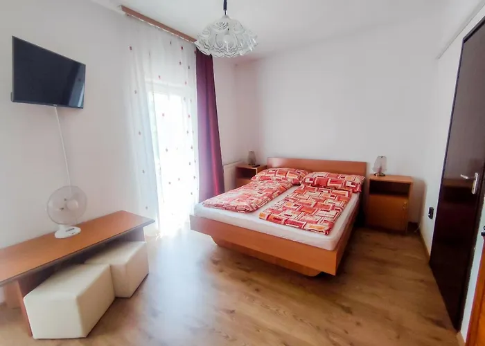 Casa de hóspedes Viktória Panzió 3*