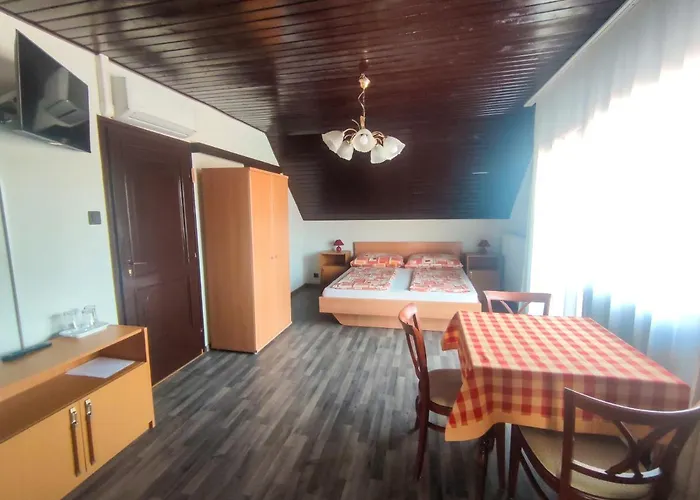 Viktória Panzió 3* Zamárdi