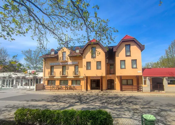 Viktória Panzió Casa de hóspedes 3*