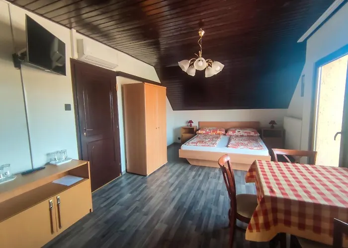 Viktória Panzió Casa de hóspedes